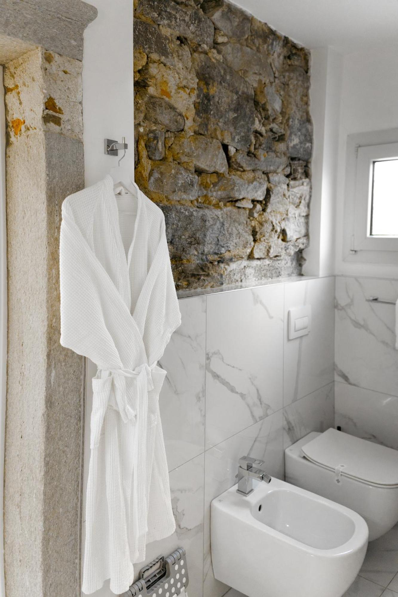 Belvedere 237B Lakeview Luxury Apartment Ghiffa Buitenkant foto
