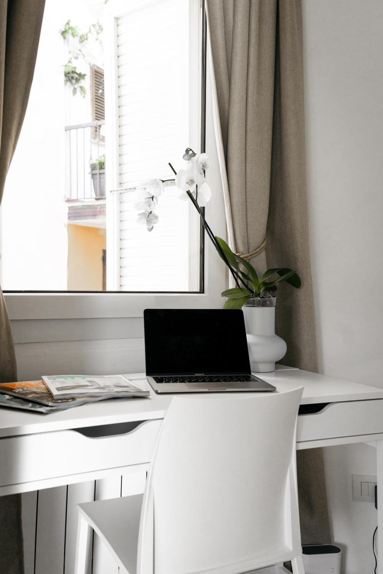 Belvedere 237B Lakeview Luxury Apartment Ghiffa Buitenkant foto